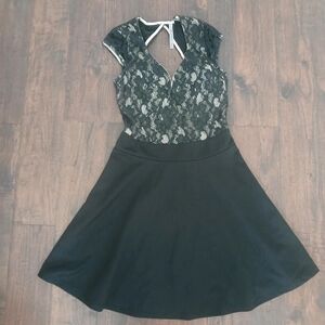 Elegant Black Lace Women's Dress